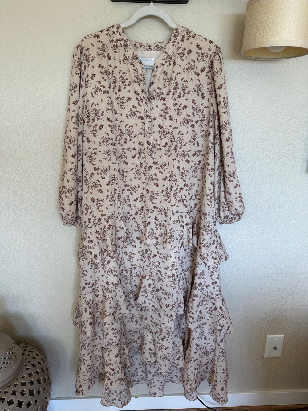 Dainty Jewells Fate Found US Beige and Brown Floral Tiered Maxi Dress XL - Picture 2 of 9